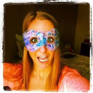 Meet your Posher, Casey